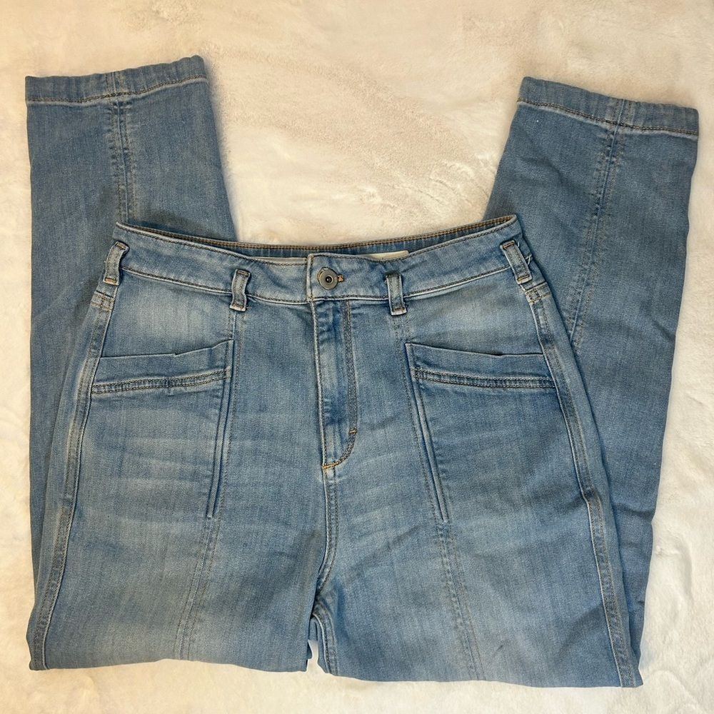 PIlcro by Anthropologie light wash straight denim jean faded vintage wash 28